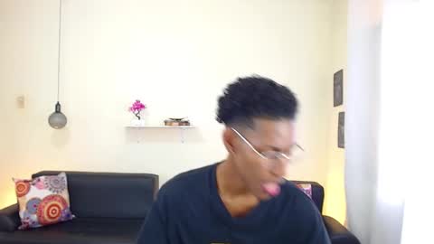 Snapshot of maiki18 chatting on February 14, 7:54 pm I am Maik online show from February 14, 7:54 pm