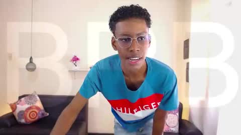 Snapshot of maiki18 chatting on February 28, 2:31 pm I am Maik online show from February 28, 2:31 pm