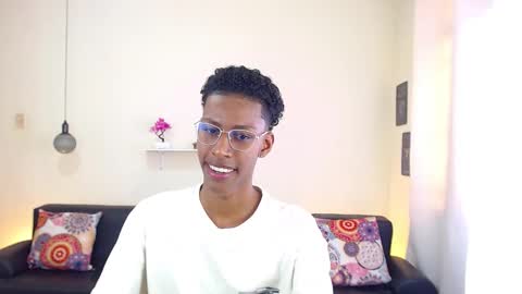 Snapshot of maiki18 chatting on February 18, 4:36 pm I am Maik online show from February 18, 4:36 pm