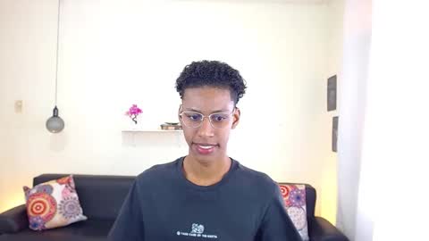 Snapshot of maiki18 chatting on March 3, 1:34 pm I am Maik online show from March 3, 1:34 pm