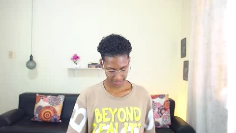 Snapshot of maiki18 chatting on February 6, 7:40 pm I am Maik online show from February 6, 7:40 pm