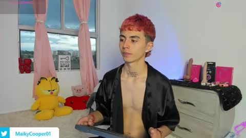 maiky_cooper01 online show from February 20, 9:39 pm