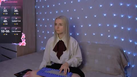 Your kitty online show from September 17, 3:37 pm