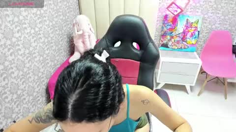 Snapshot of mailylove1 chatting on January 27, 12:48 pm  M A I L Y  online show from January 27, 12:48 pm