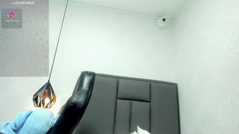 Snapshot of mailylove1 chatting on February 4, 3:36 pm  M A I L Y  online show from February 4, 3:36 pm