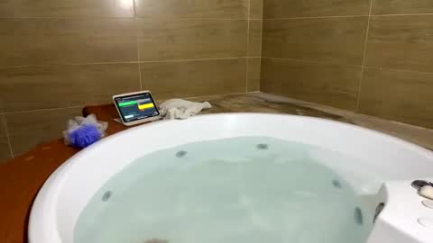 maixyami_couple online show from February 15, 7:51 am