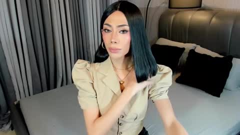 Lovely online show from January 20, 9:03 am