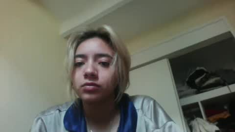 majo_gomezz online show from November 8, 6:33 pm
