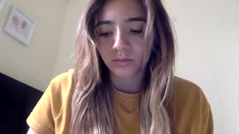 majo_gomezz online show from July 1, 5:32 pm