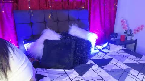 Snapshot of majuu__ chatting on October 21, 11:48 am Celeste Bonet online show from October 21, 11:48 am