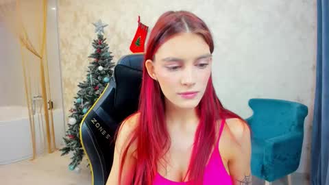 Chloe online show from December 17, 3:35 am