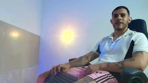 Snapshot of make_manson chatting on October 7, 1:12 am Make online show from October 7, 1:12 am