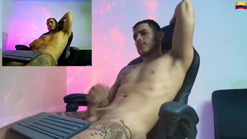 Snapshot of make_manson chatting on October 22, 7:59 pm Make online show from October 22, 7:59 pm