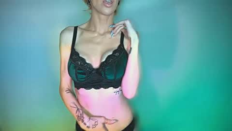  April Dayze  makemebeautiful online show from February 18, 6:58 pm