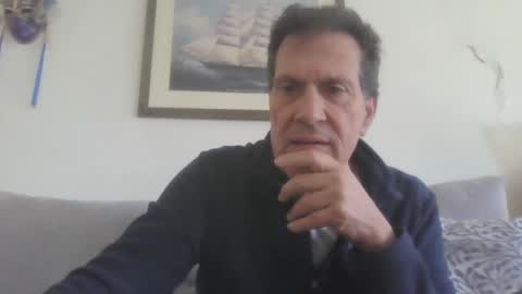 makis8989 online show from January 16, 8:00 am