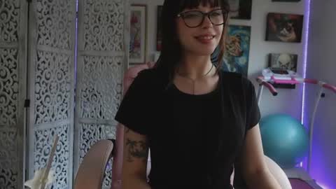 MakiyahBelle online show from June 23, 6:10 am