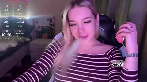 maksisisia online show from November 18, 6:22 pm