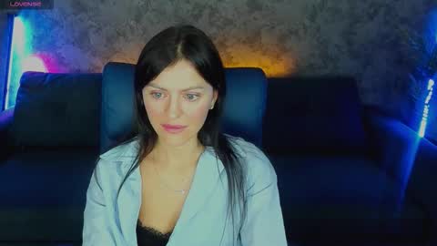 maleficentcrown online show from November 12, 8:38 am