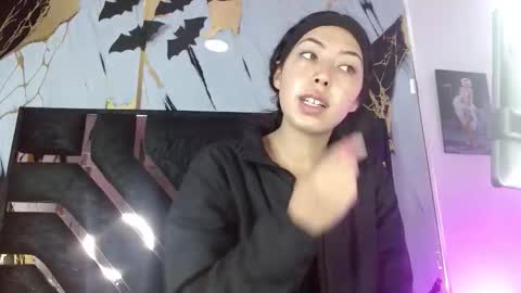 malejacs01 online show from November 14, 12:29 pm