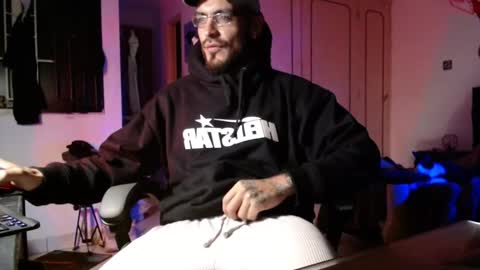 malek_xarx online show from March 3, 10:44 am