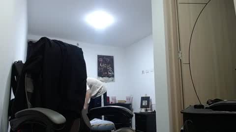 malek_xarx online show from July 29, 2:11 am