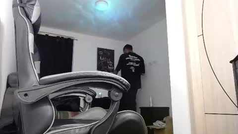 malek_xarx online show from July 1, 4:54 am