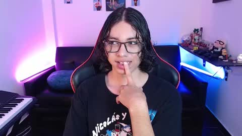 Malik  online show from February 25, 2:26 pm