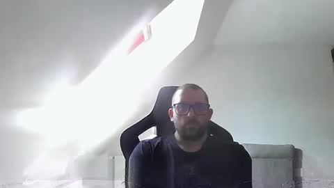 breton online show from September 15, 12:17 pm