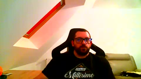 breton online show from December 31, 5:51 pm