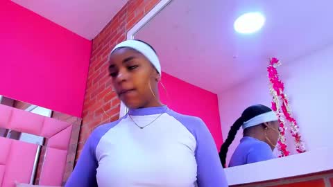 Melanie online show from March 9, 1:48 pm