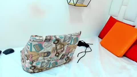 Malu online show from March 7, 5:38 pm