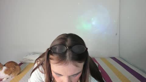 Snapshot of malucam_06 chatting on September 29, 10:53 pm instagram  nueela   online show from September 29, 10:53 pm