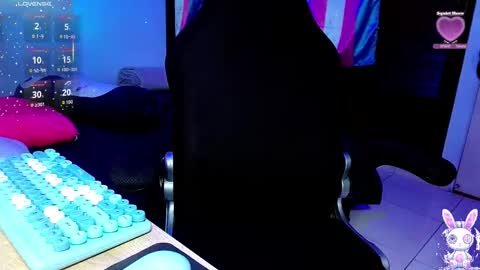   online show from March 20, 5:07 pm