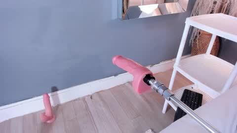 Malu online show from February 25, 8:21 pm