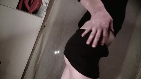 Anamalenka online show from January 20, 3:15 am