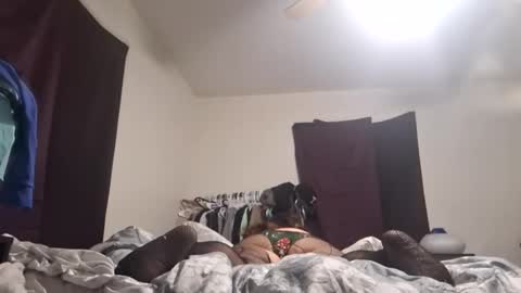 Mamadearest online show from December 3, 6:14 am