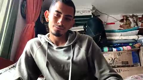 Mickey online show from April 3, 5:31 pm