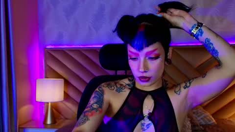 Snapshot of mamushka_ chatting on October 8, 12:18 am   online show from October 8, 12:18 am