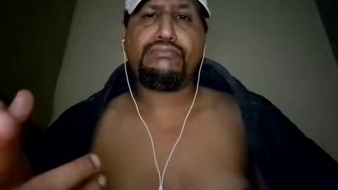 Man new online show from November 5, 11:18 pm