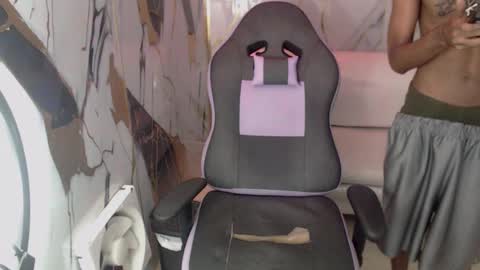 man_san11 online show from November 9, 3:04 pm