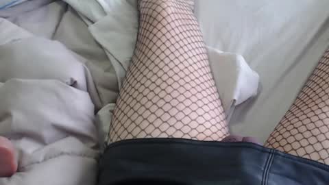 ..          .. online show from December 20, 4:25 pm