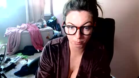 MandyBabyXXX online show from June 11, 8:07 pm