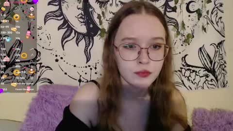 Snapshot of mandymilson chatting on February 9, 10:54 pm Mandy online show from February 9, 10:54 pm
