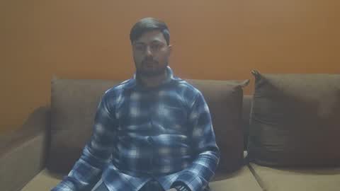 Snapshot of manees1122 chatting on February 1, 5:05 pm Roshan online show from February 1, 5:05 pm