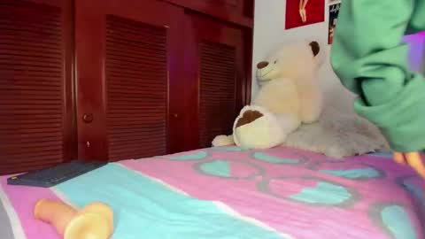 MARY  online show from March 5, 12:59 am