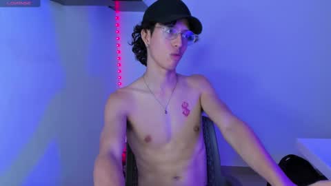 Manuel online show from February 21, 7:54 pm