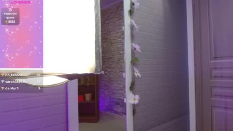 Angela online show from February 28, 2:20 pm