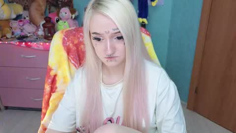 Manuela online show from November 26, 5:16 am