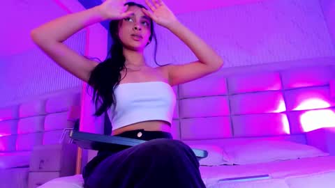 Manuela online show from March 23, 8:58 pm