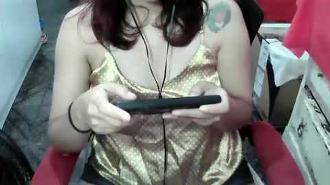 Manu Escarlate online show from February 26, 9:12 am